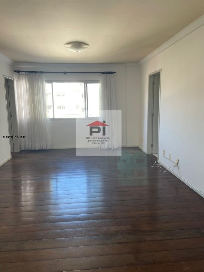 Apartamento à venda com 3 quartos, 110m² - Foto 1