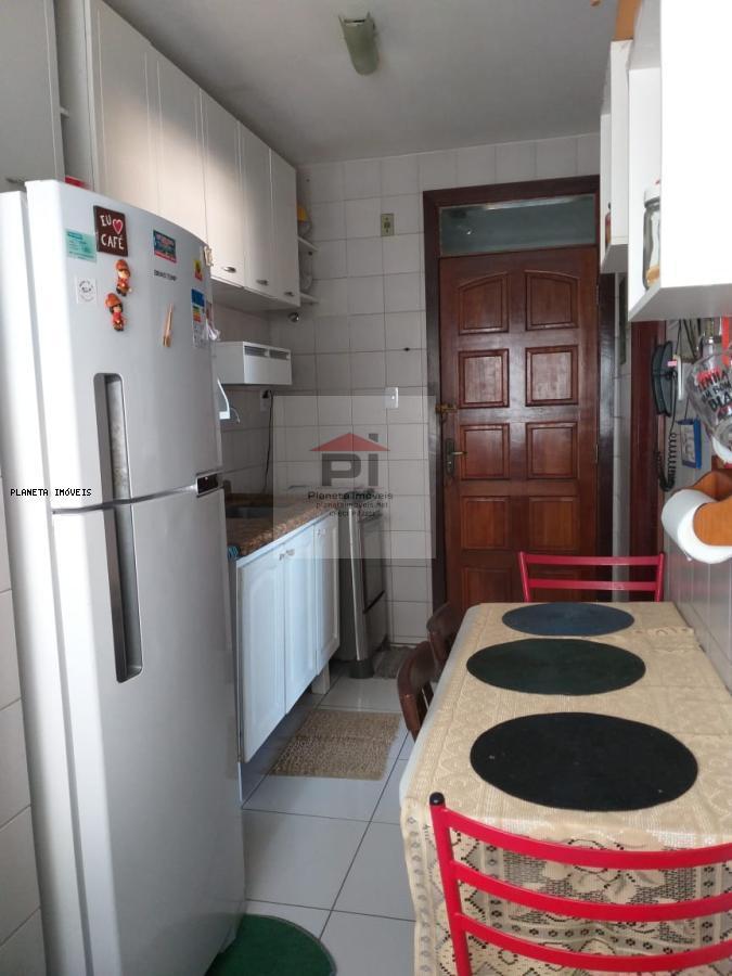 Apartamento à venda com 3 quartos, 82m² - Foto 27