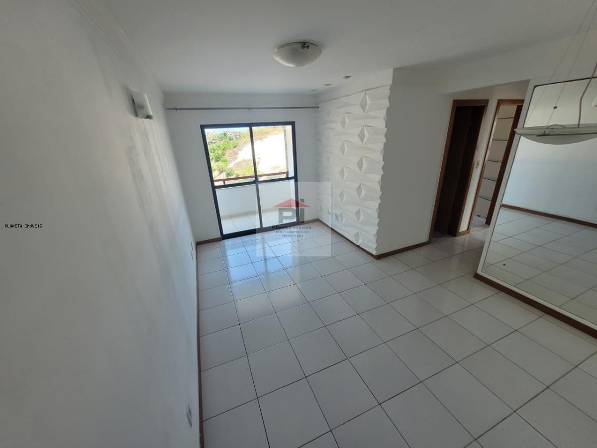 Apartamento à venda com 3 quartos, 72m² - Foto 2