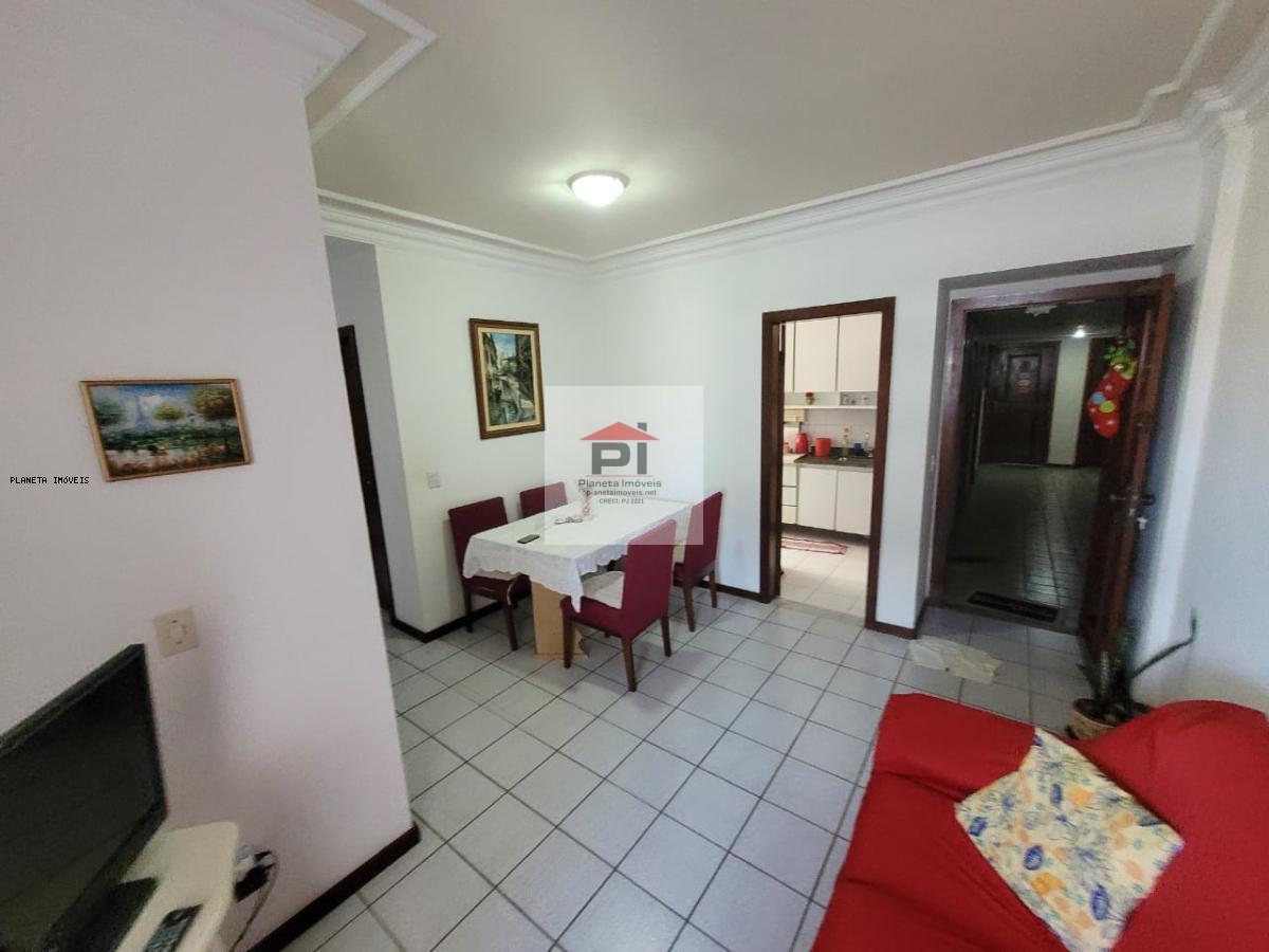 Apartamento à venda com 2 quartos, 70m² - Foto 4