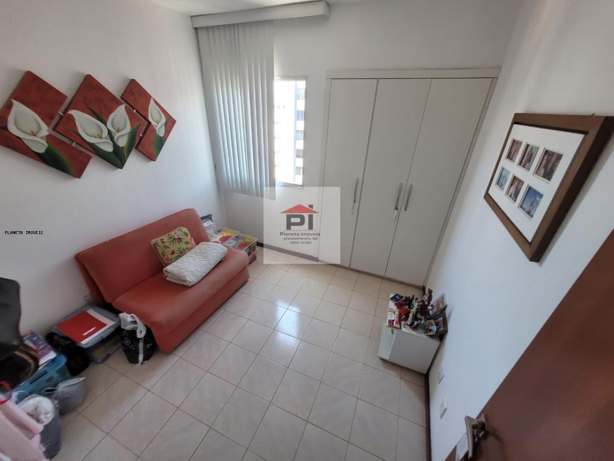 Apartamento à venda com 2 quartos, 70m² - Foto 12