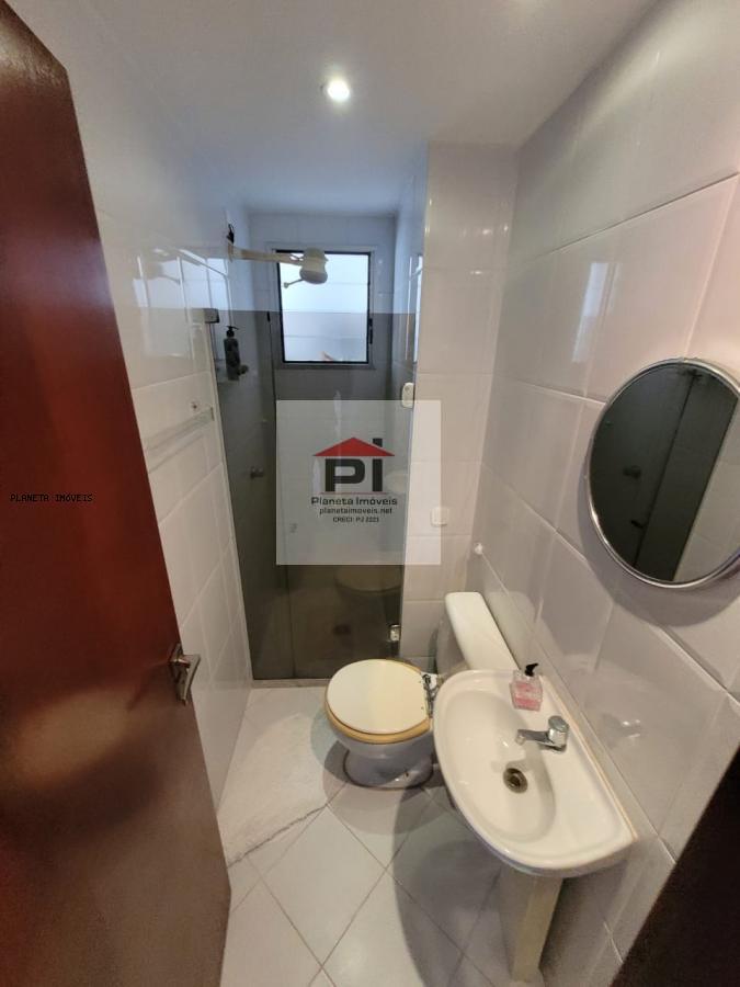 Apartamento à venda com 2 quartos, 70m² - Foto 18