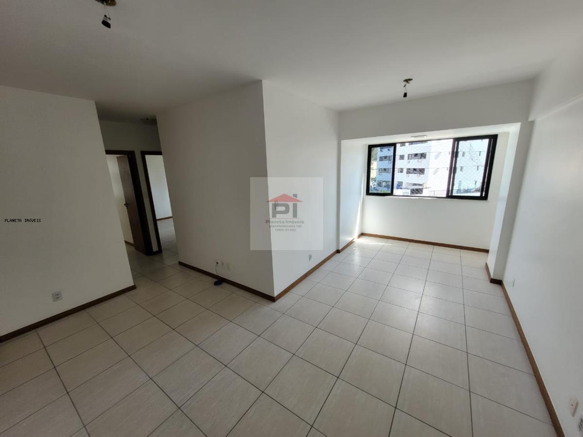 Apartamento à venda com 3 quartos, 74m² - Foto 1