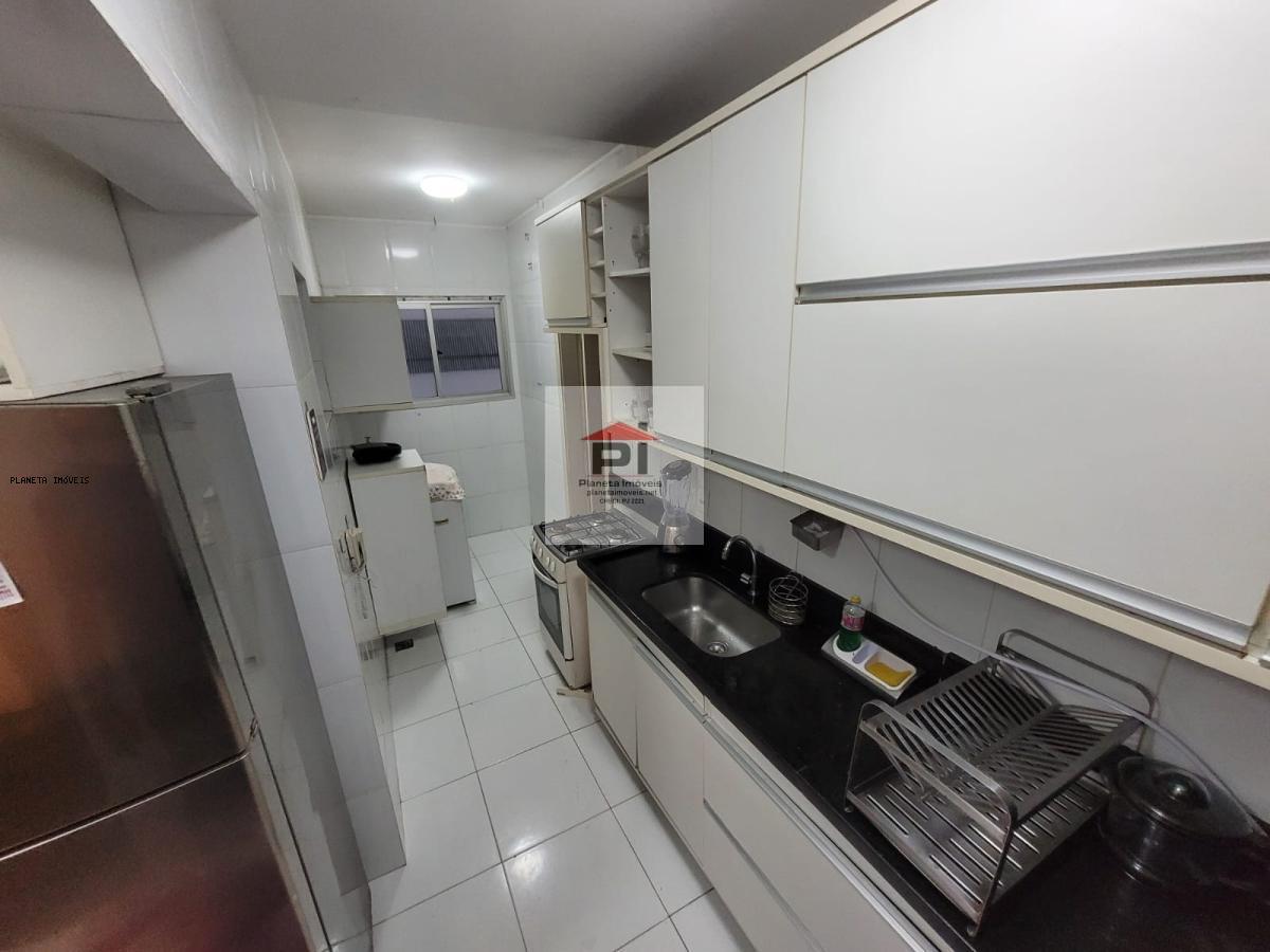 Apartamento à venda com 3 quartos, 100m² - Foto 4