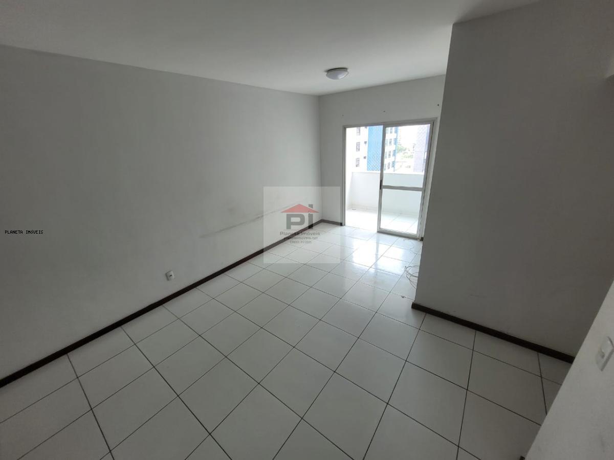 Apartamento à venda com 3 quartos, 100m² - Foto 2