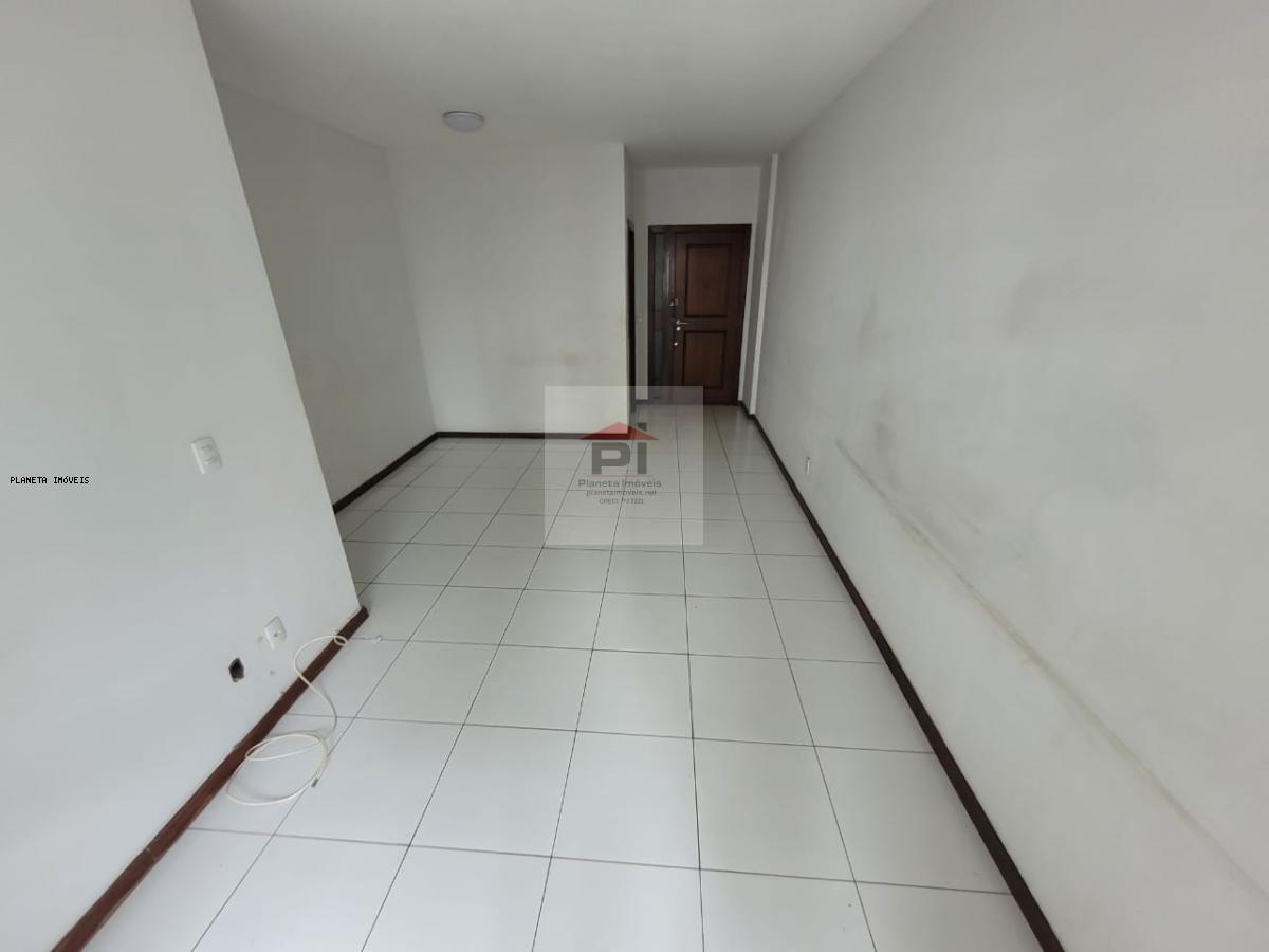 Apartamento à venda com 3 quartos, 100m² - Foto 3