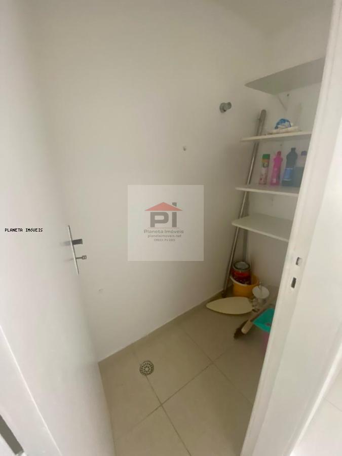 Apartamento à venda com 3 quartos, 76m² - Foto 4