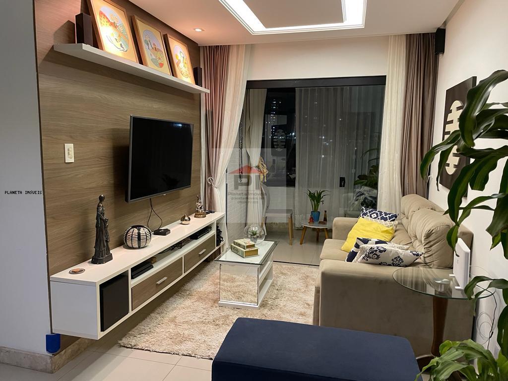 Apartamento à venda com 3 quartos, 81m² - Foto 2