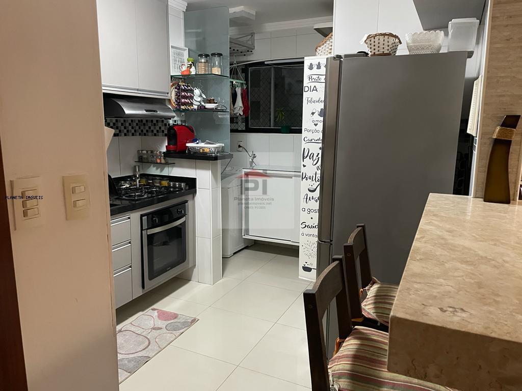 Apartamento à venda com 3 quartos, 81m² - Foto 5