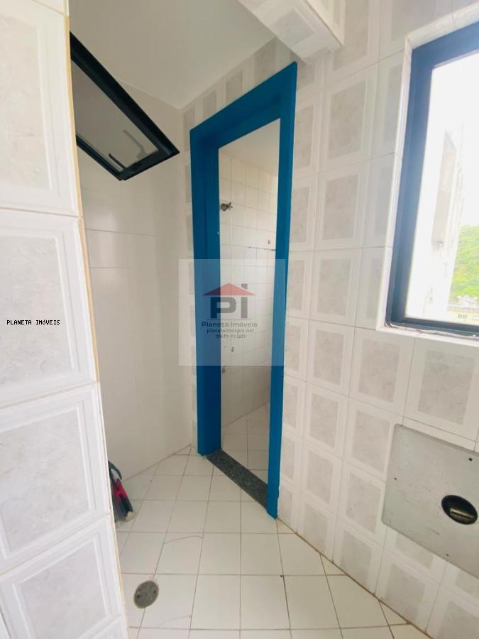 Apartamento à venda com 2 quartos, 75m² - Foto 12