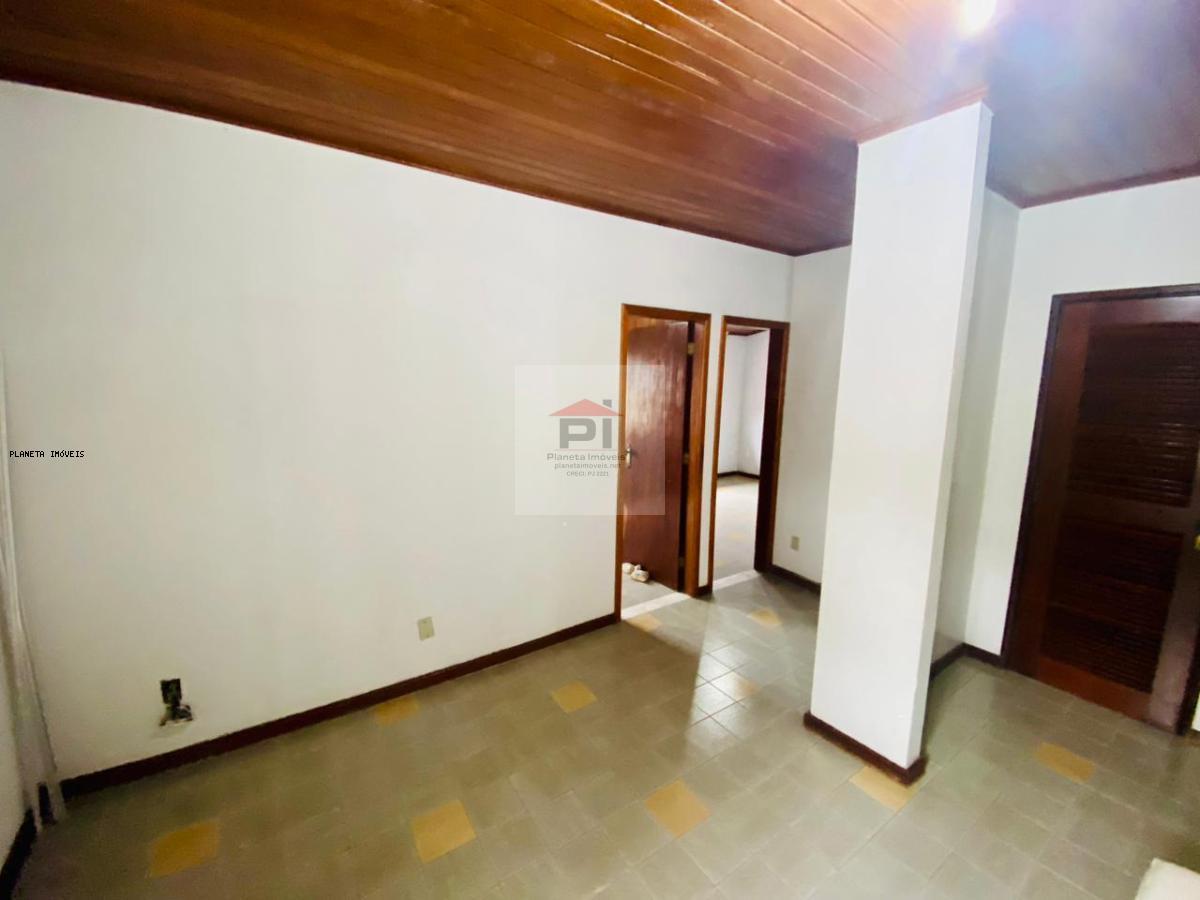 Casa à venda com 4 quartos, 161m² - Foto 3