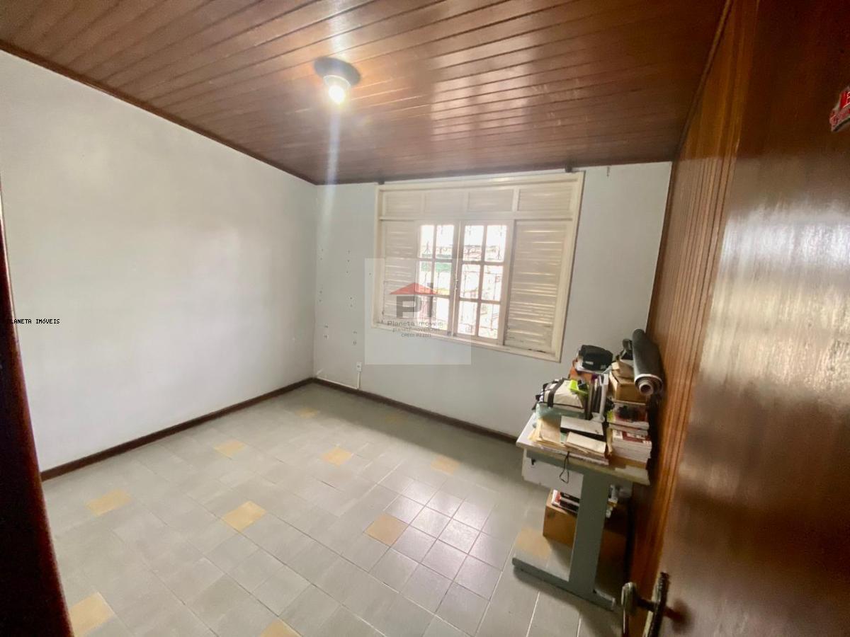 Casa à venda com 4 quartos, 161m² - Foto 4