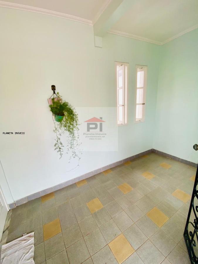 Casa à venda com 4 quartos, 161m² - Foto 9