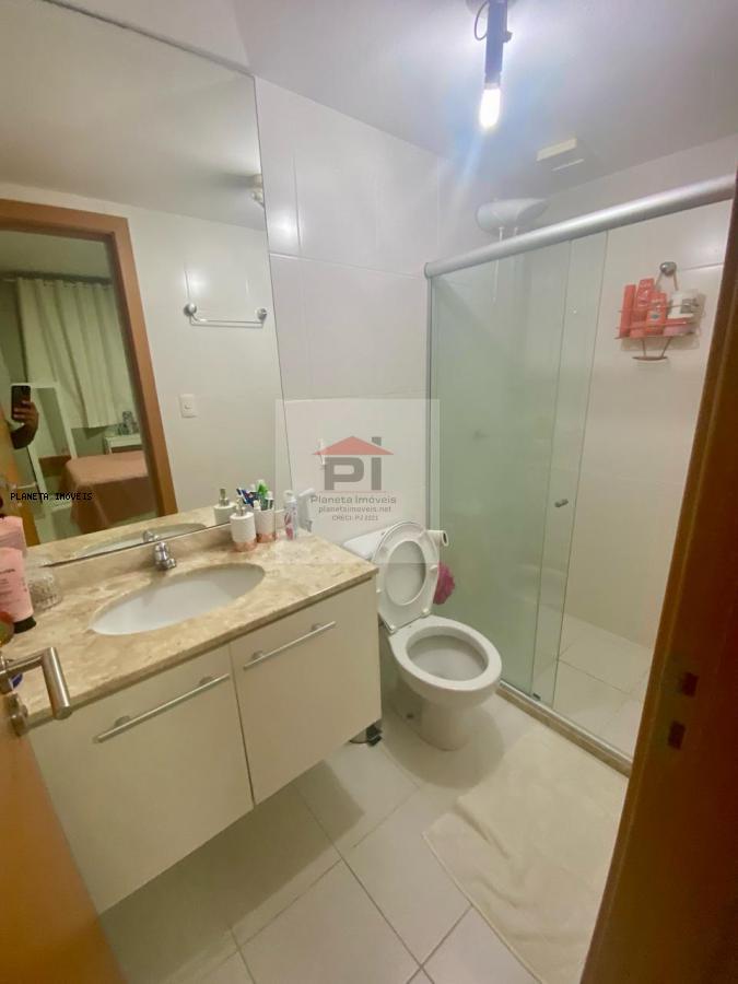 Apartamento à venda com 2 quartos, 72m² - Foto 9