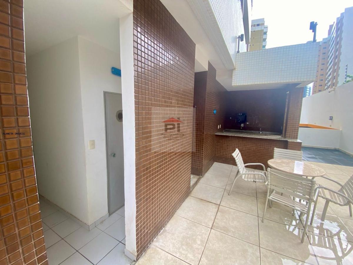 Apartamento à venda com 2 quartos, 70m² - Foto 12