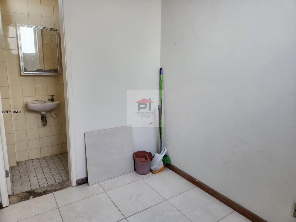 Apartamento à venda com 3 quartos, 108m² - Foto 12