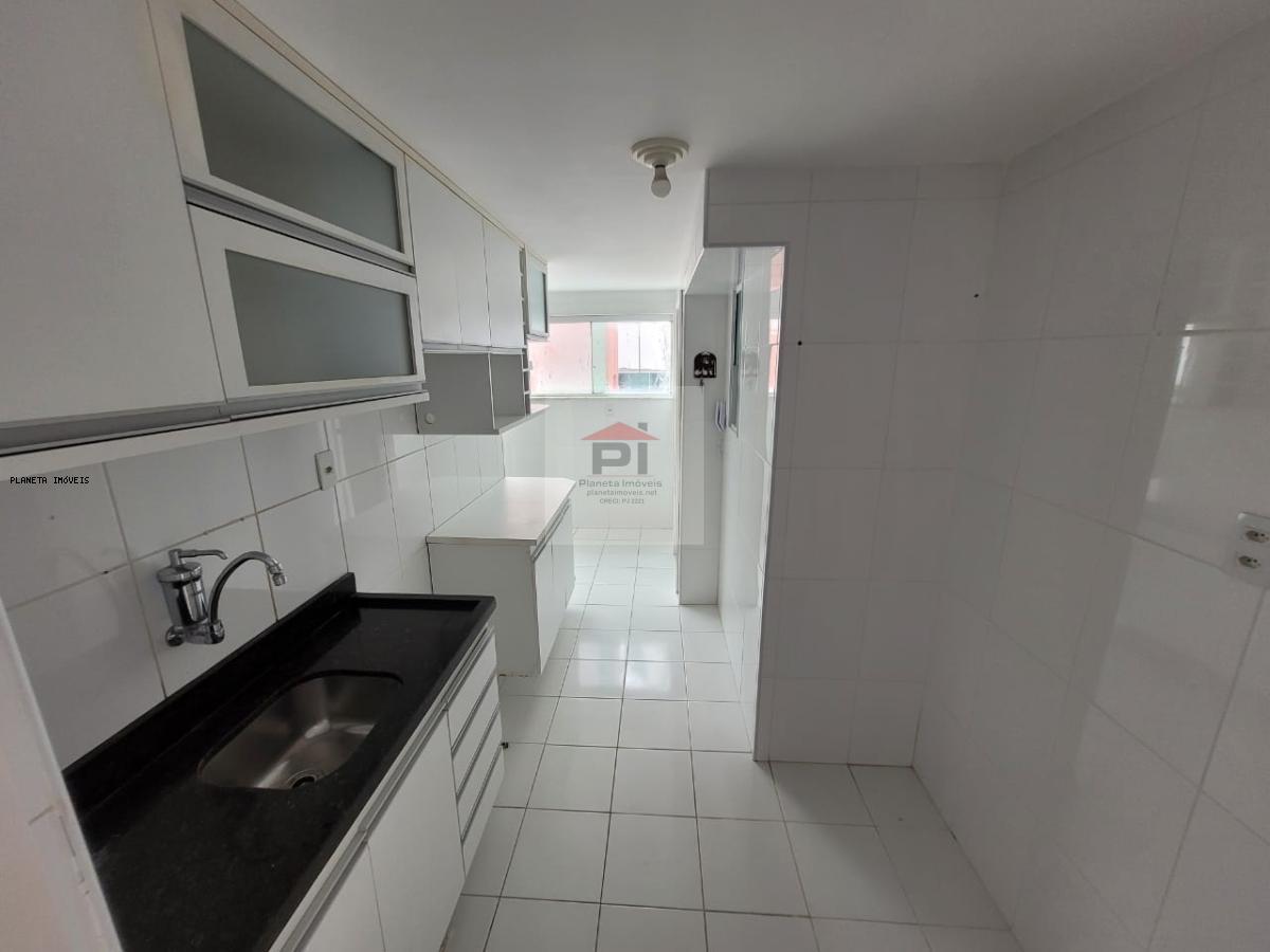 Apartamento à venda com 3 quartos, 70m² - Foto 3