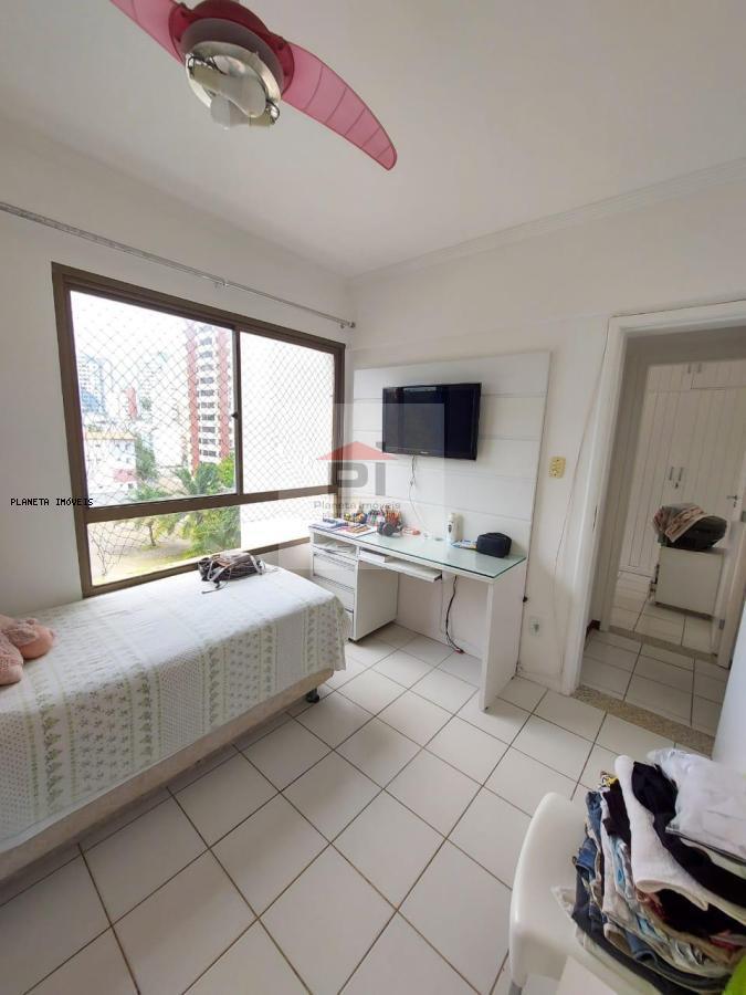 Apartamento à venda com 3 quartos, 110m² - Foto 10