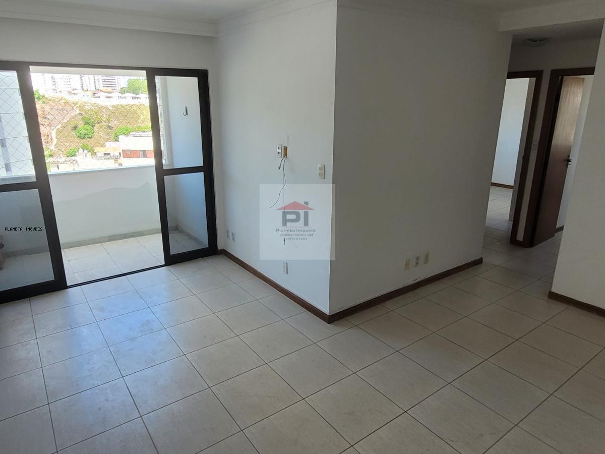 Apartamento à venda com 3 quartos, 74m² - Foto 1