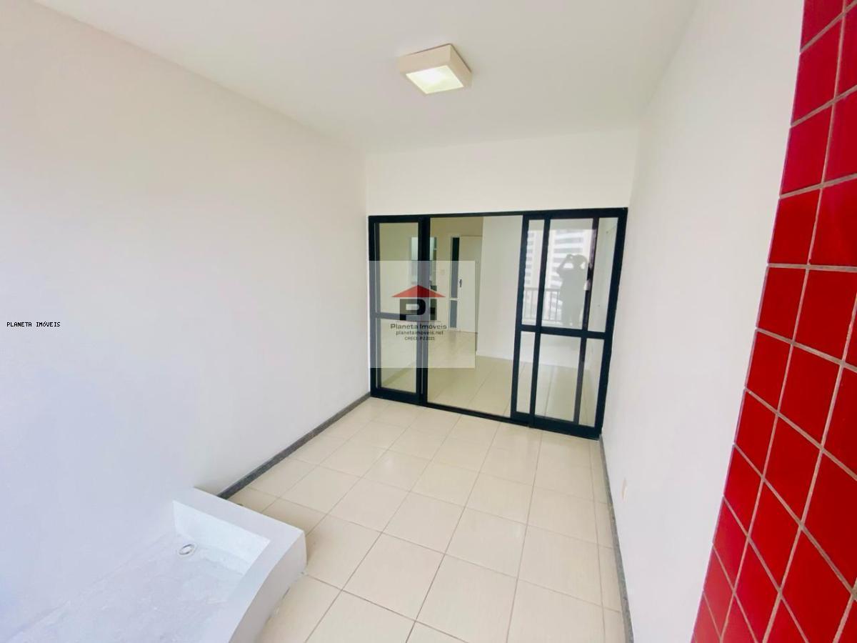 Apartamento à venda com 3 quartos, 86m² - Foto 2