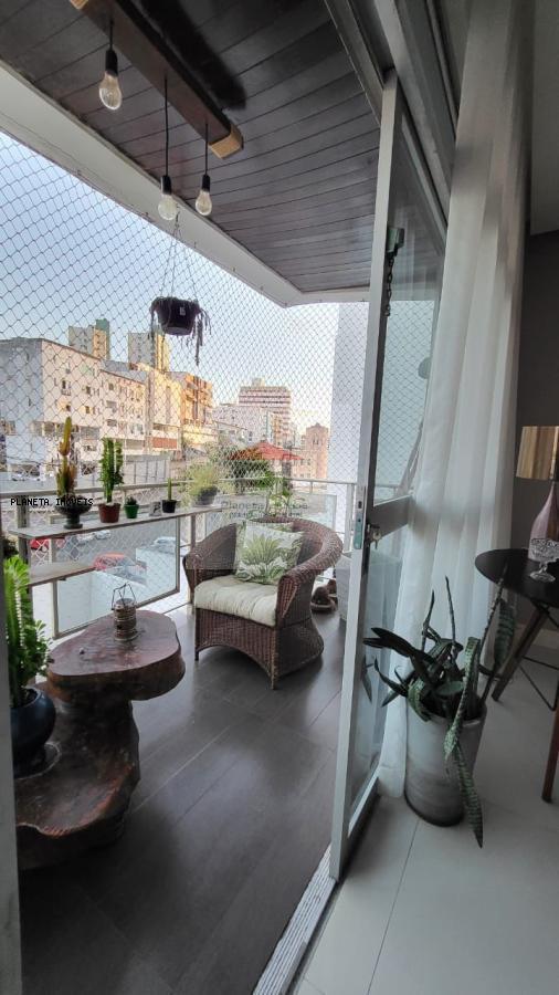 Apartamento à venda com 4 quartos, 164m² - Foto 1