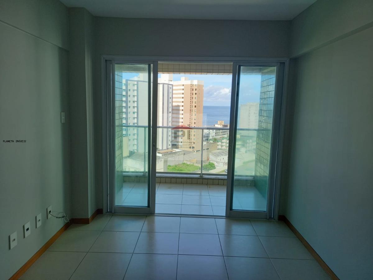 Apartamento à venda com 2 quartos, 62m² - Foto 2