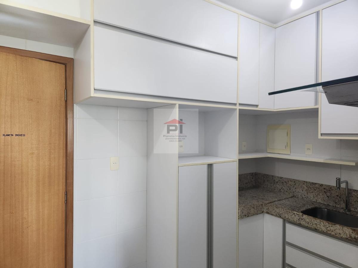 Apartamento à venda com 3 quartos, 106m² - Foto 6