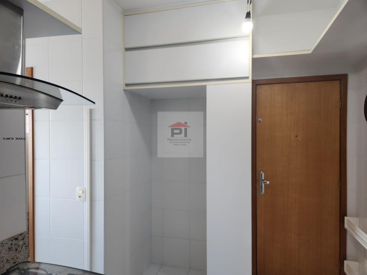 Apartamento à venda com 3 quartos, 106m² - Foto 7