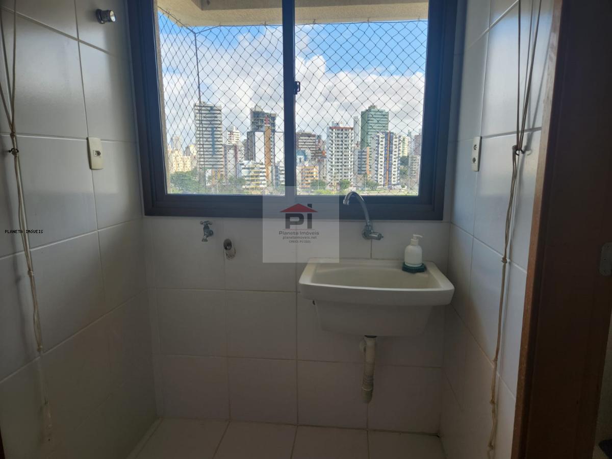 Apartamento à venda com 3 quartos, 106m² - Foto 10