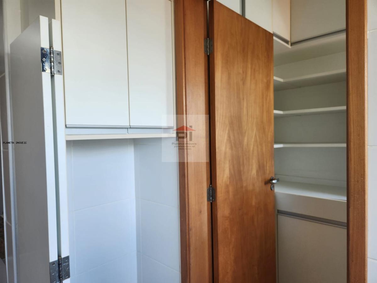 Apartamento à venda com 3 quartos, 106m² - Foto 11