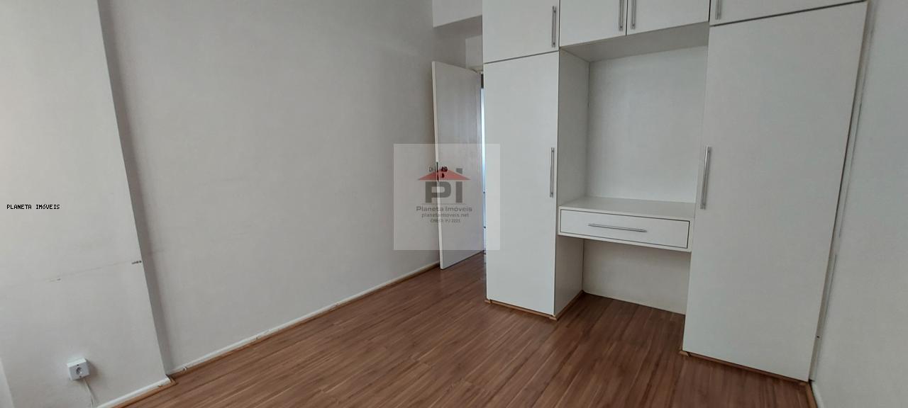 Apartamento à venda com 3 quartos, 139m² - Foto 4