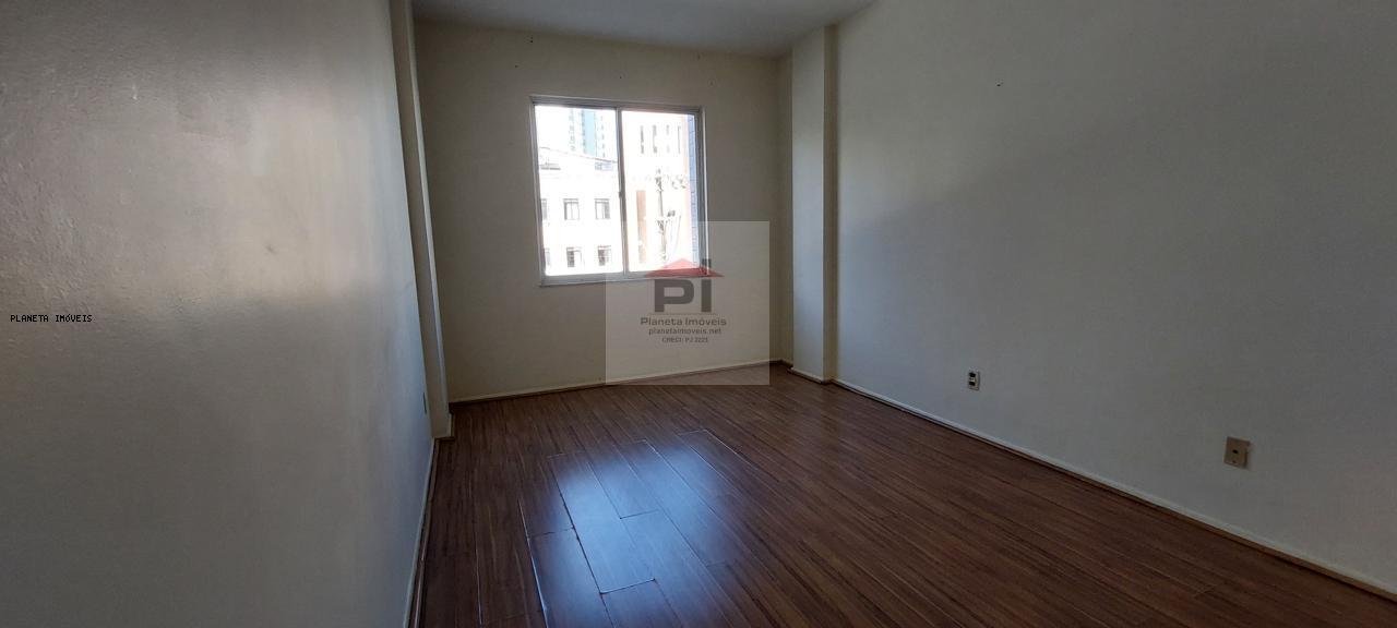 Apartamento à venda com 3 quartos, 139m² - Foto 15