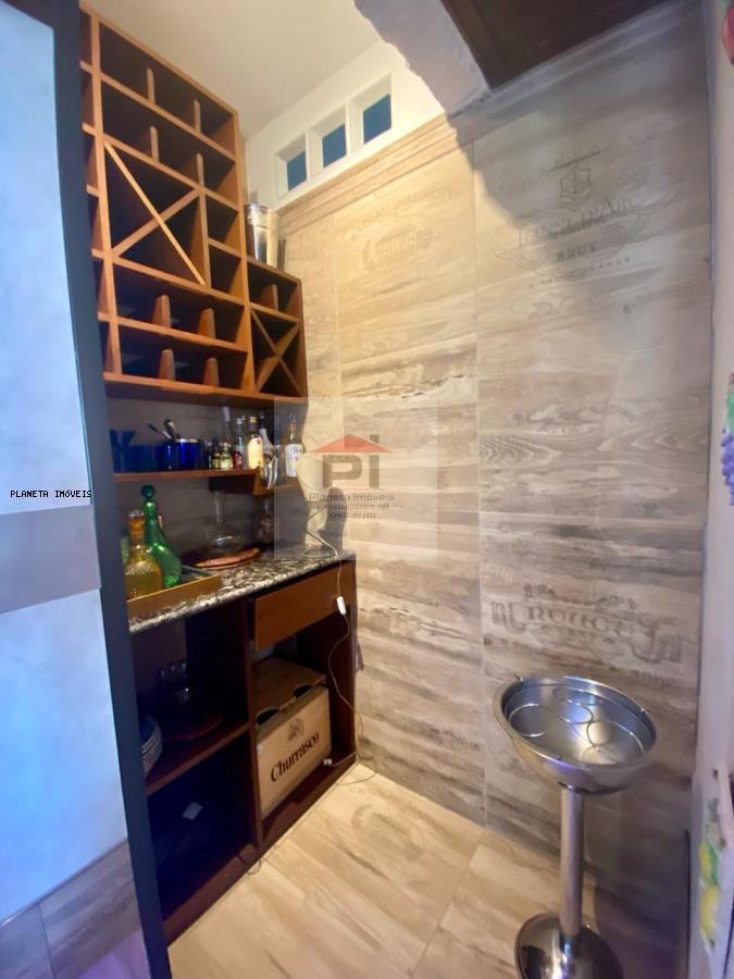 Apartamento à venda com 3 quartos, 232m² - Foto 6