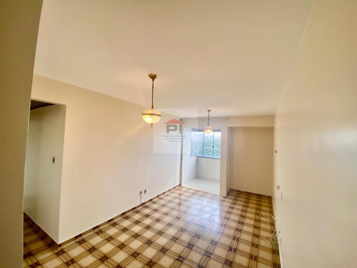 Apartamento à venda com 2 quartos, 85m² - Foto 3