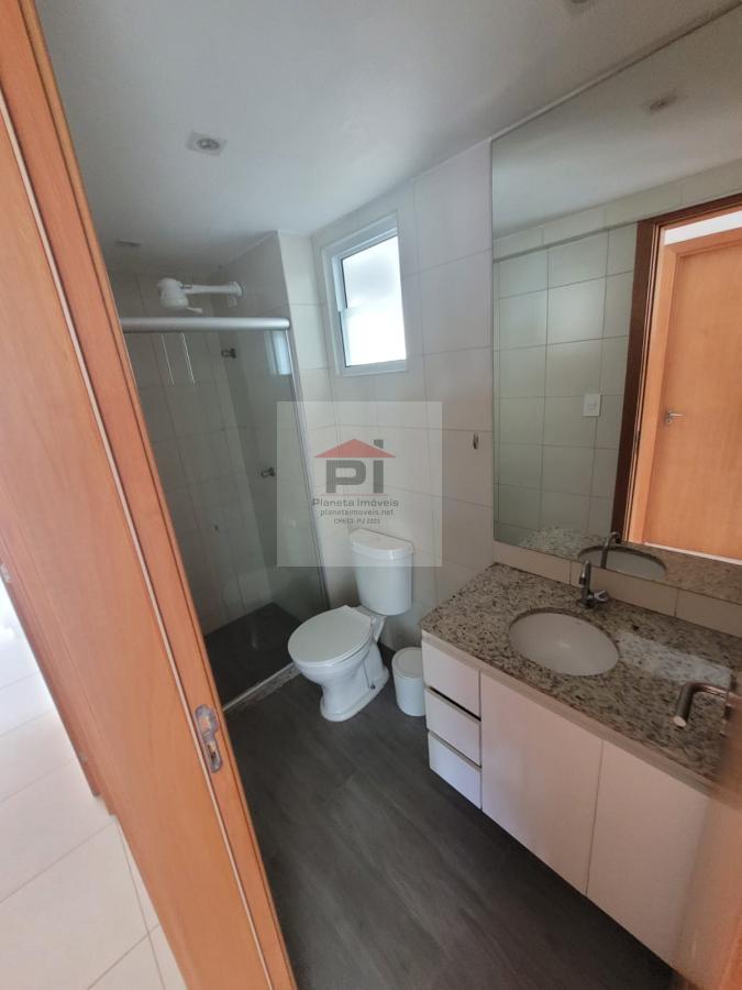 Apartamento à venda com 2 quartos, 64m² - Foto 3