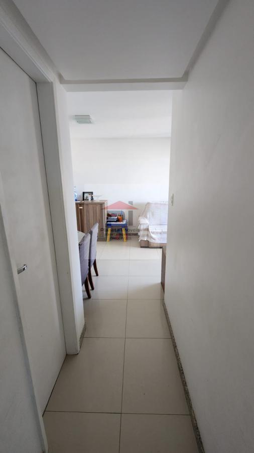 Apartamento à venda com 2 quartos, 70m² - Foto 7