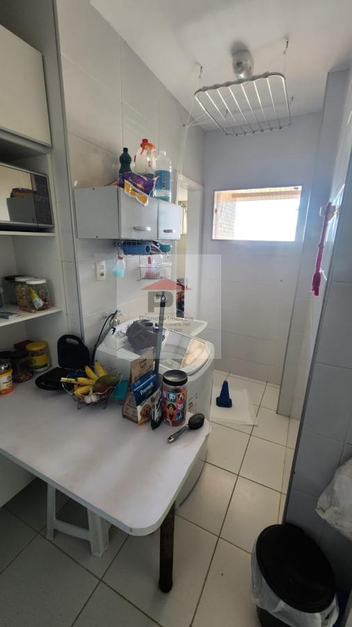 Apartamento à venda com 2 quartos, 70m² - Foto 17