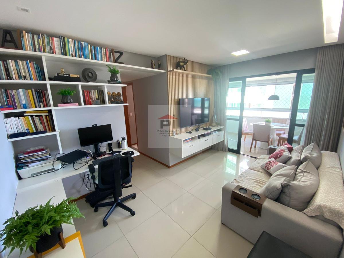 Apartamento à venda com 2 quartos, 70m² - Foto 3