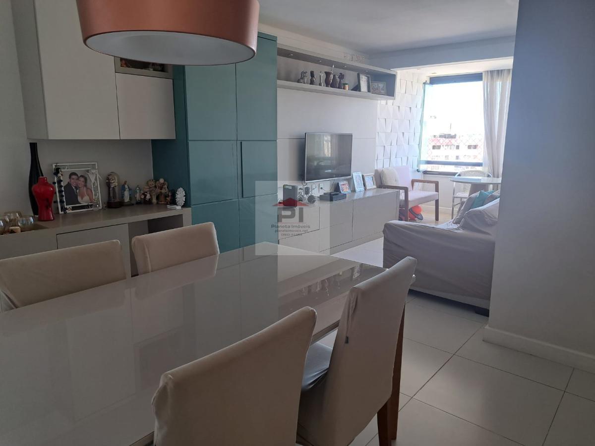 Apartamento à venda com 3 quartos, 84m² - Foto 2