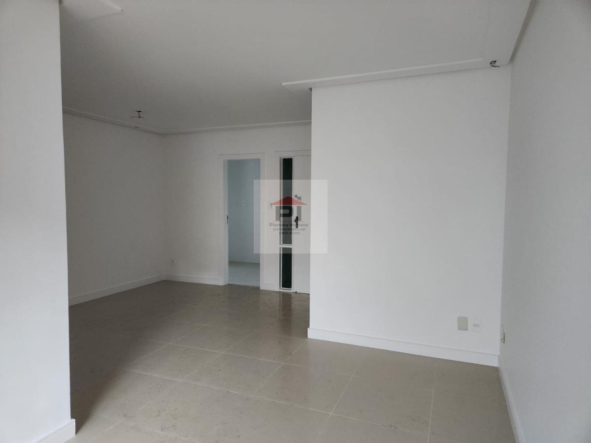 Apartamento à venda com 3 quartos, 86m² - Foto 1