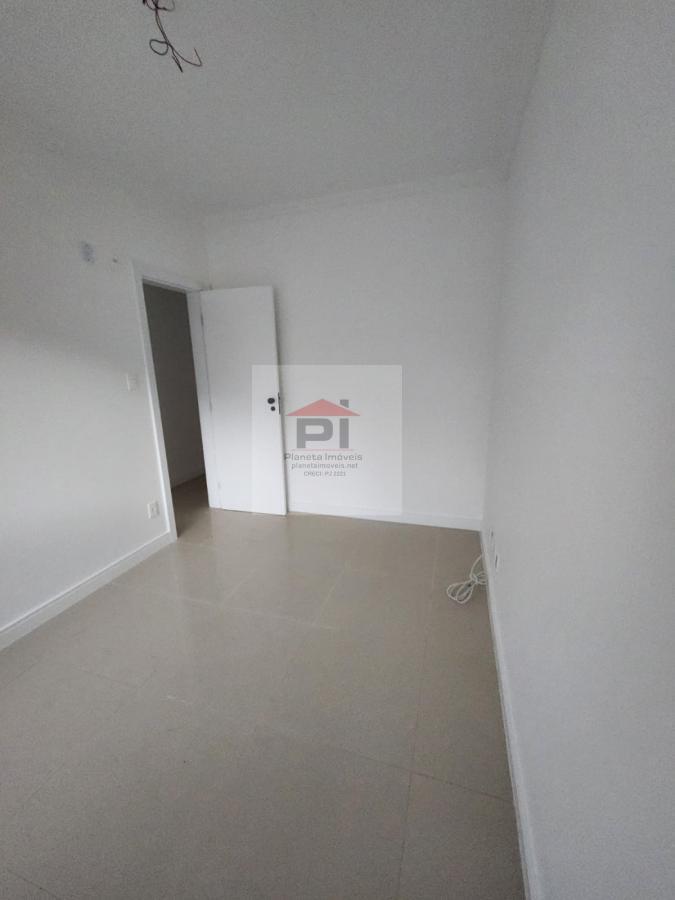 Apartamento à venda com 3 quartos, 86m² - Foto 14