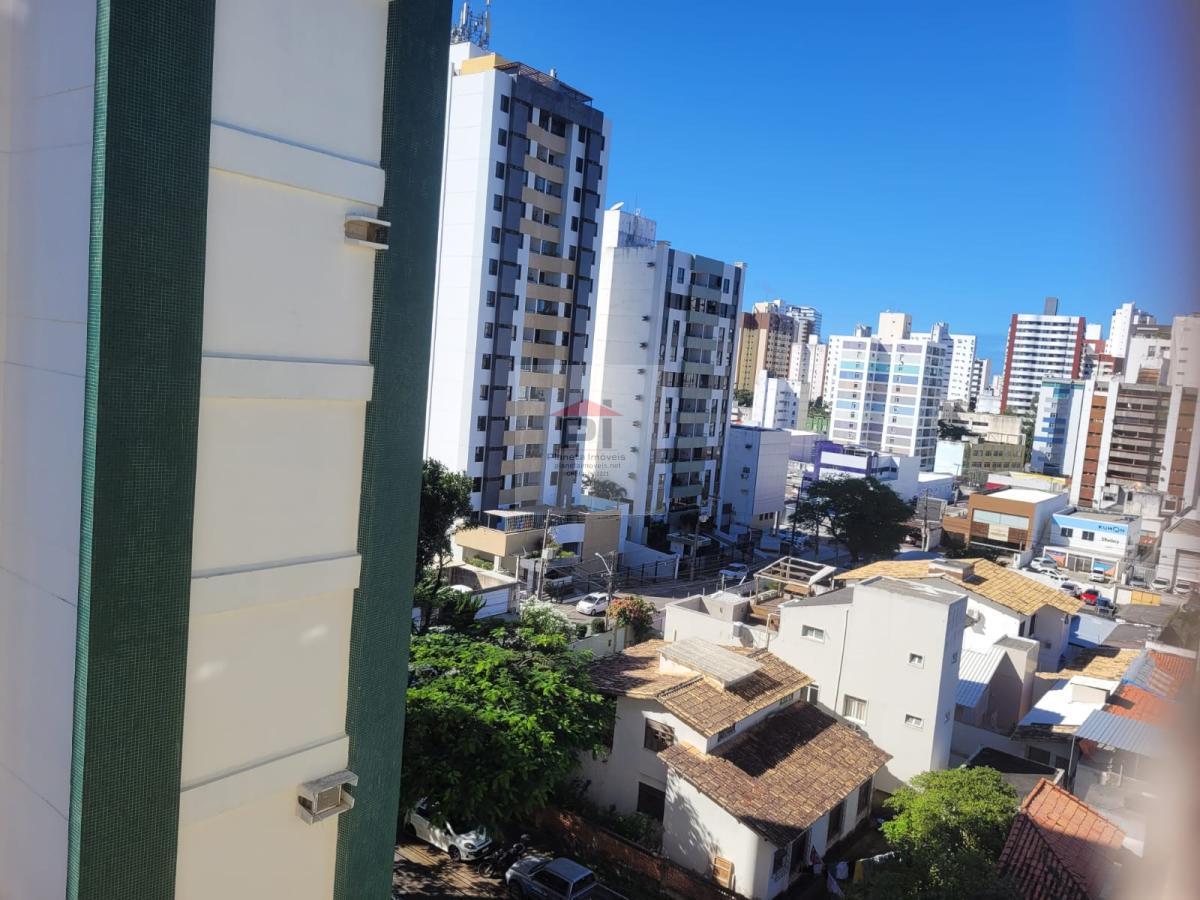 Apartamento à venda com 3 quartos, 107m² - Foto 3