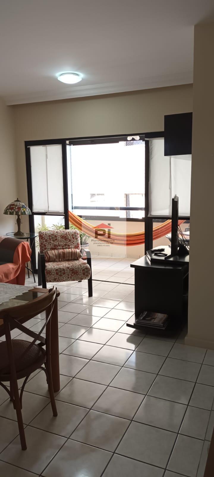 Apartamento à venda com 3 quartos, 70m² - Foto 1