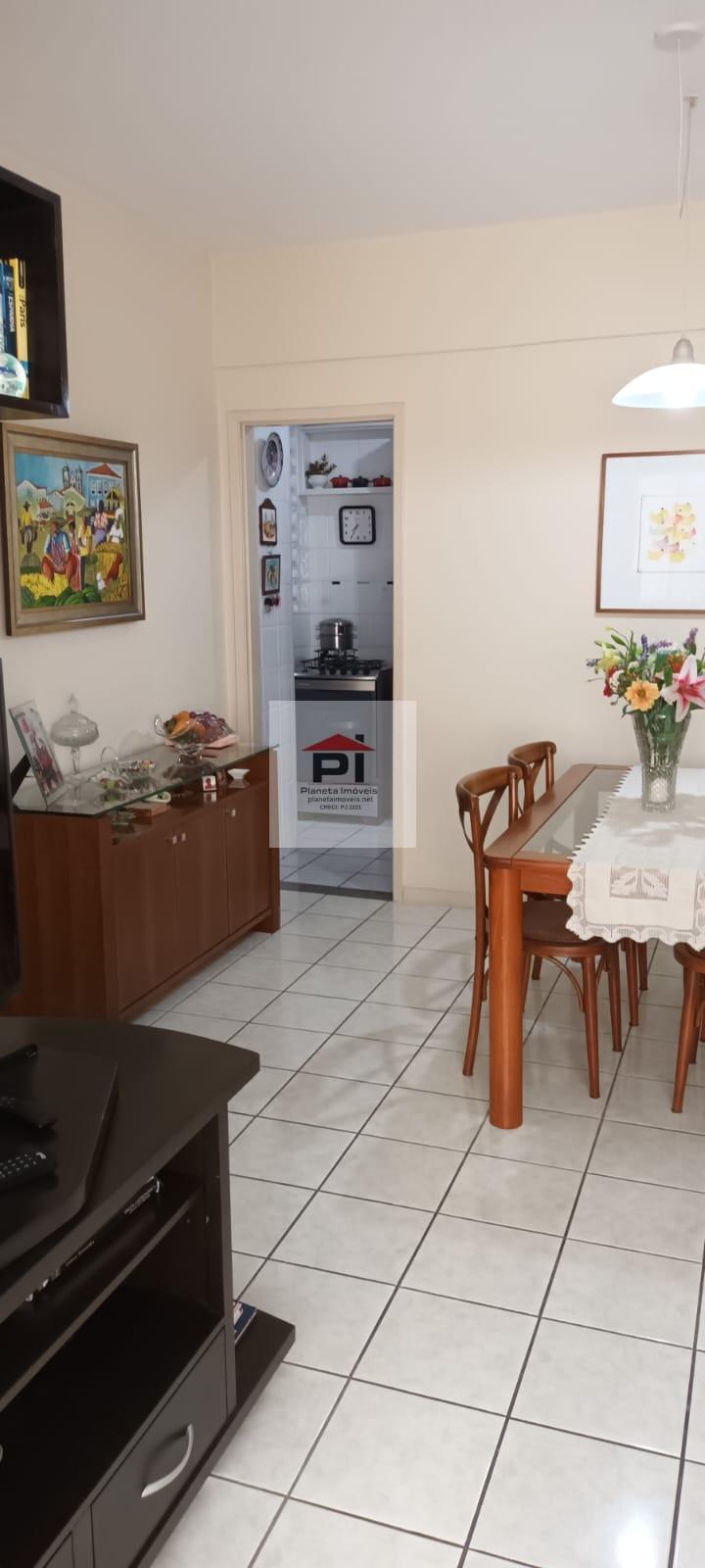 Apartamento à venda com 3 quartos, 70m² - Foto 3