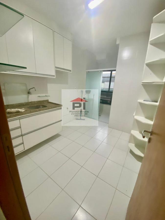 Apartamento à venda com 2 quartos, 70m² - Foto 6