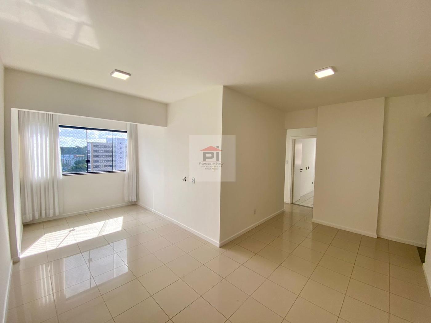 Apartamento à venda com 3 quartos, 70m² - Foto 1