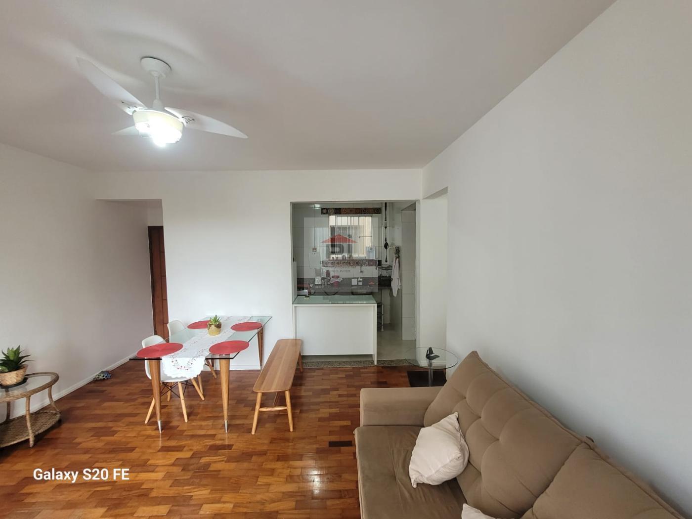 Apartamento à venda com 3 quartos, 115m² - Foto 2