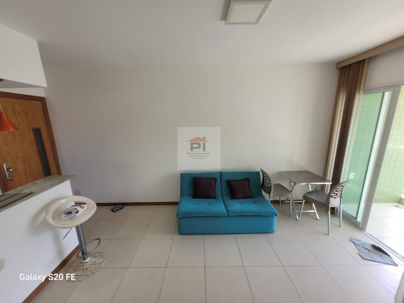 Apartamento à venda com 2 quartos, 64m² - Foto 2