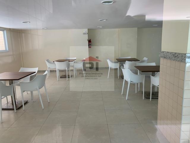 Apartamento à venda com 2 quartos, 64m² - Foto 13