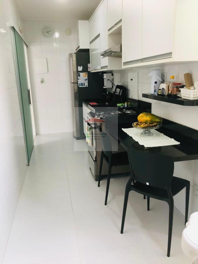 Apartamento à venda com 2 quartos, 65m² - Foto 12